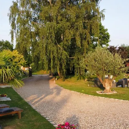 La Chaumiere * Saint-Martin-Saint-Firmin