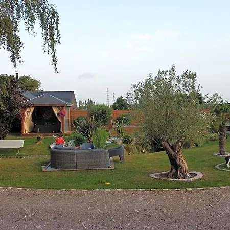 לינה וארוחת בוקר La Chaumiere